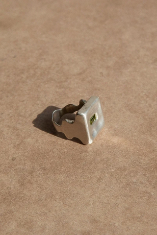 Кольцо Квадрат 2.0 с хризолитом