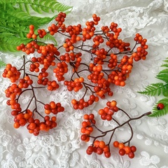 Ягоды на ветке, ягодки 7-8 мм, Оранжевые, веточка 11 см, набор 10 шт.
