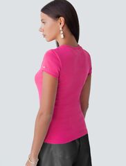 Футболка из плотного трикотажа с плетением риб 1*1  D49.126 (130384)