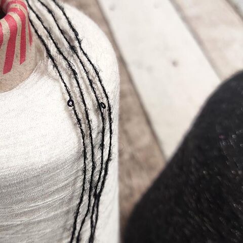 Смесовка с люрексом и пайетками PREZIOSO 1050 черный с блеском