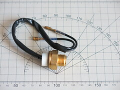 Датчик температуры  Suzuki GSXR400 GSX250 VX800 GSF400 Bandit 400
