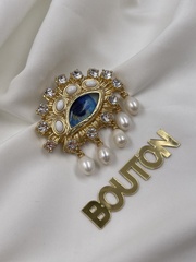 Брошь Скиапар. золотистое в форме голубого глаза с жемчугами и стразами