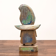 Деревянная статуэтка 