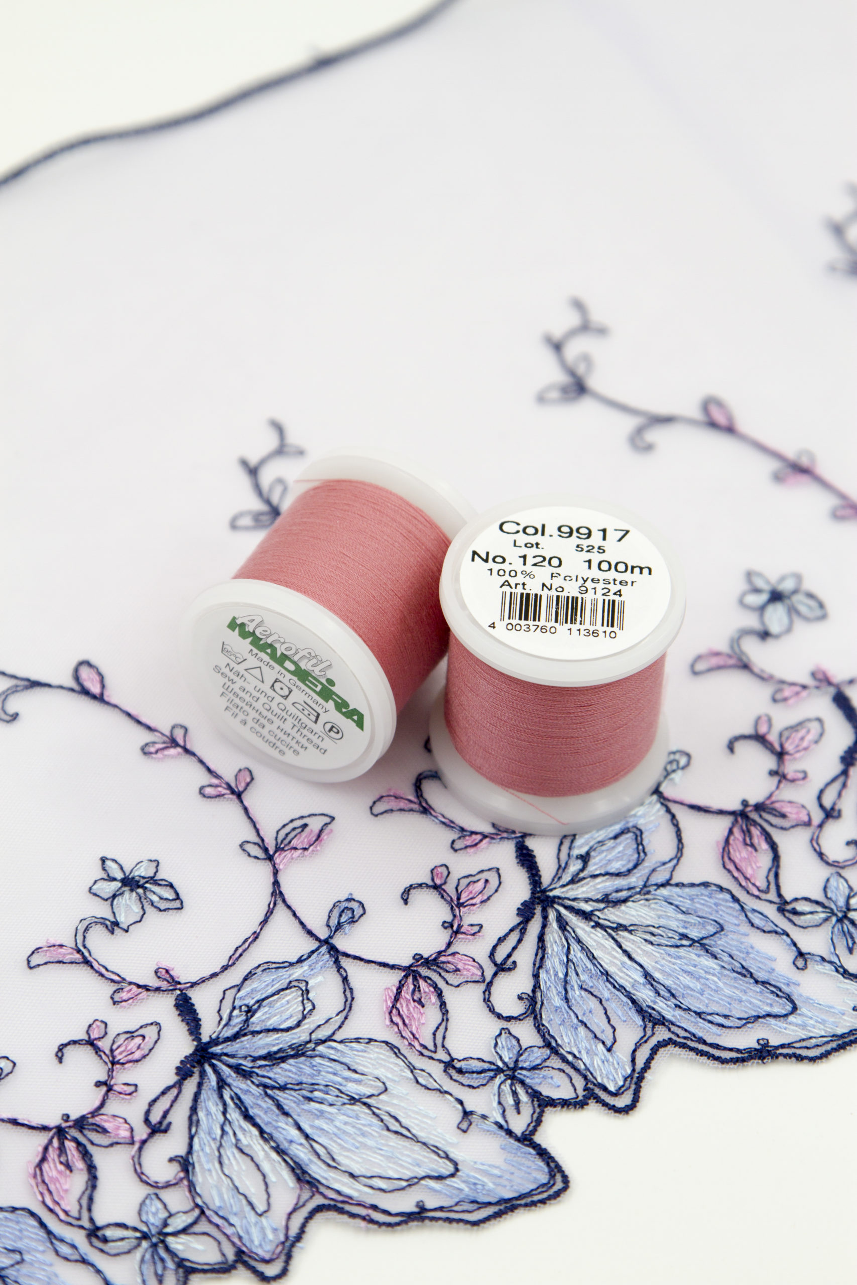 Нитки швейные Madeira aerofil №120 Col. 9917 коралловый миндаль (100 м)