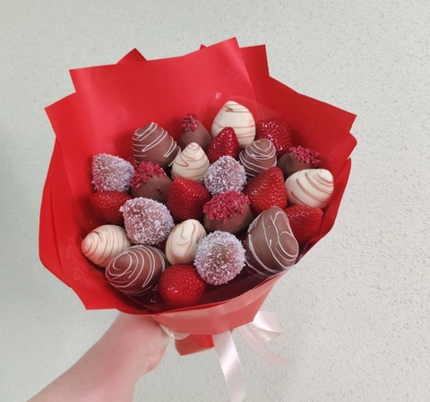 Букет из клубники в шоколаде 