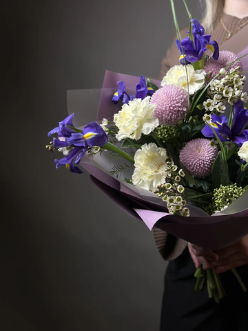 Сборный букет «Дыхание луны»