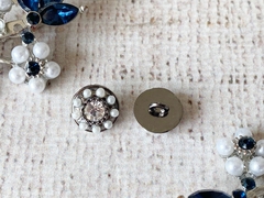 Пуговицы на ножке, d 1,1 см