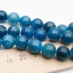 Апатит бусины, диаметр около 10-10,2 мм, цена за 9 шт (1/4 нити)