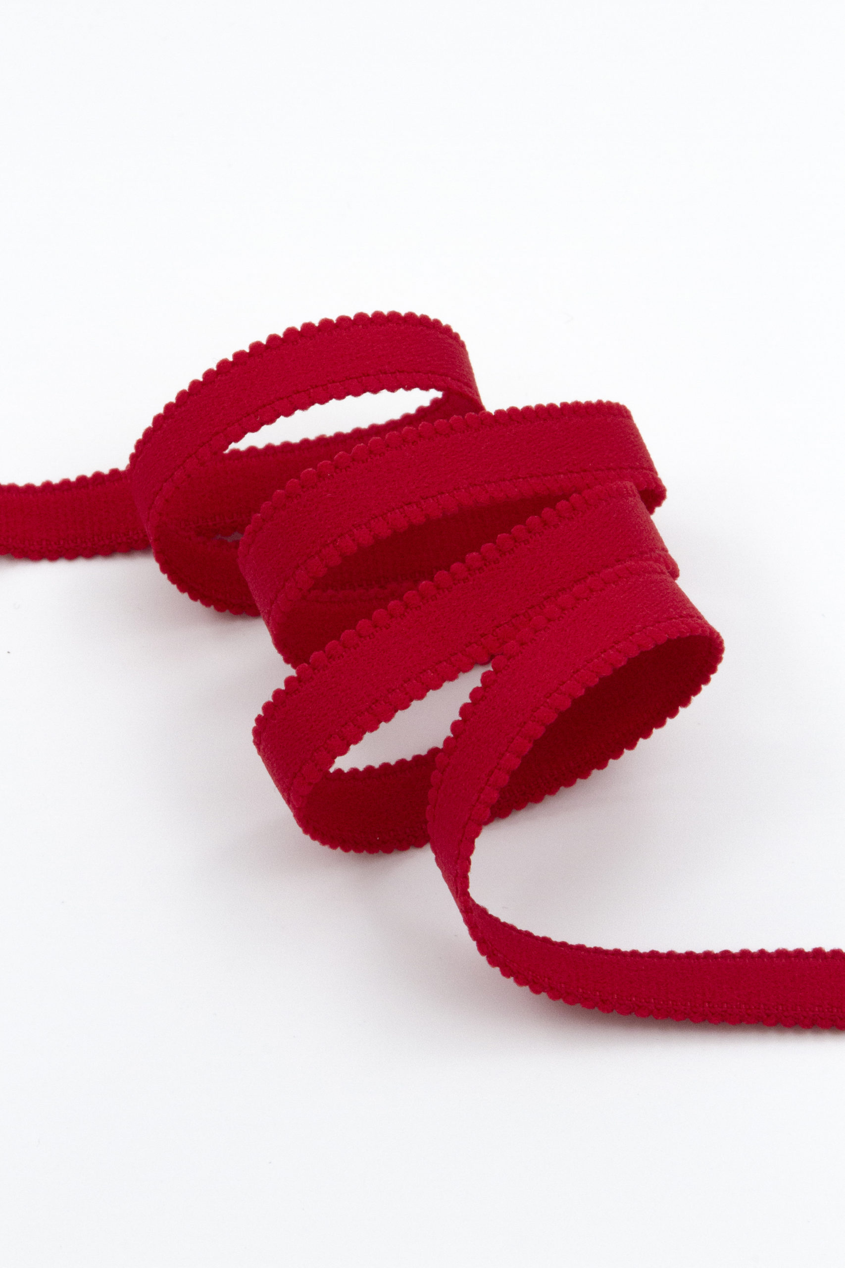 Резинка бретелечная красная матовая ширина 10 мм  без учета фестона Lauma (Латвия)