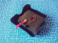 Корпус воздушного фильтра UNITED PARTS для триммеров 33,43,52 куб.см., в сборе (90-0798)