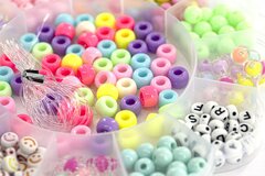 
          Набор для создания украшений-бусины Alingar, 155х155х18 мм, "Цветочек", 9 видов бусин, 1х2,1 м леска, пластик.пенал