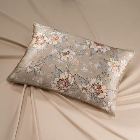 Наволочка 50x70 Mollen Лазоревый цветок песочно-бежевая хлопковая