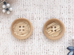 Пуговицы костюмные, d 2,5 см