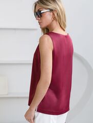 Элегантный топ с V вырезом из струящегося сатина  D23.068 (129720)