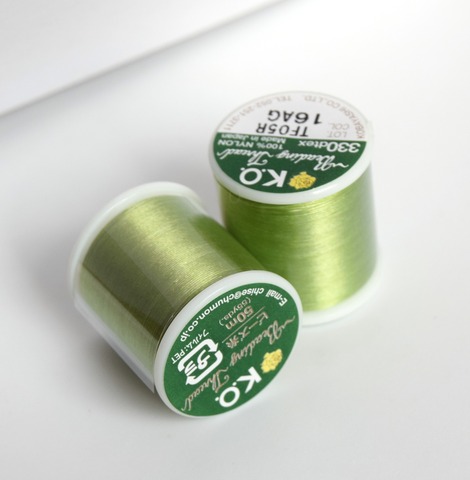 Нитки для бисероплетения KO. Размер В. Цвет зеленое яблоко