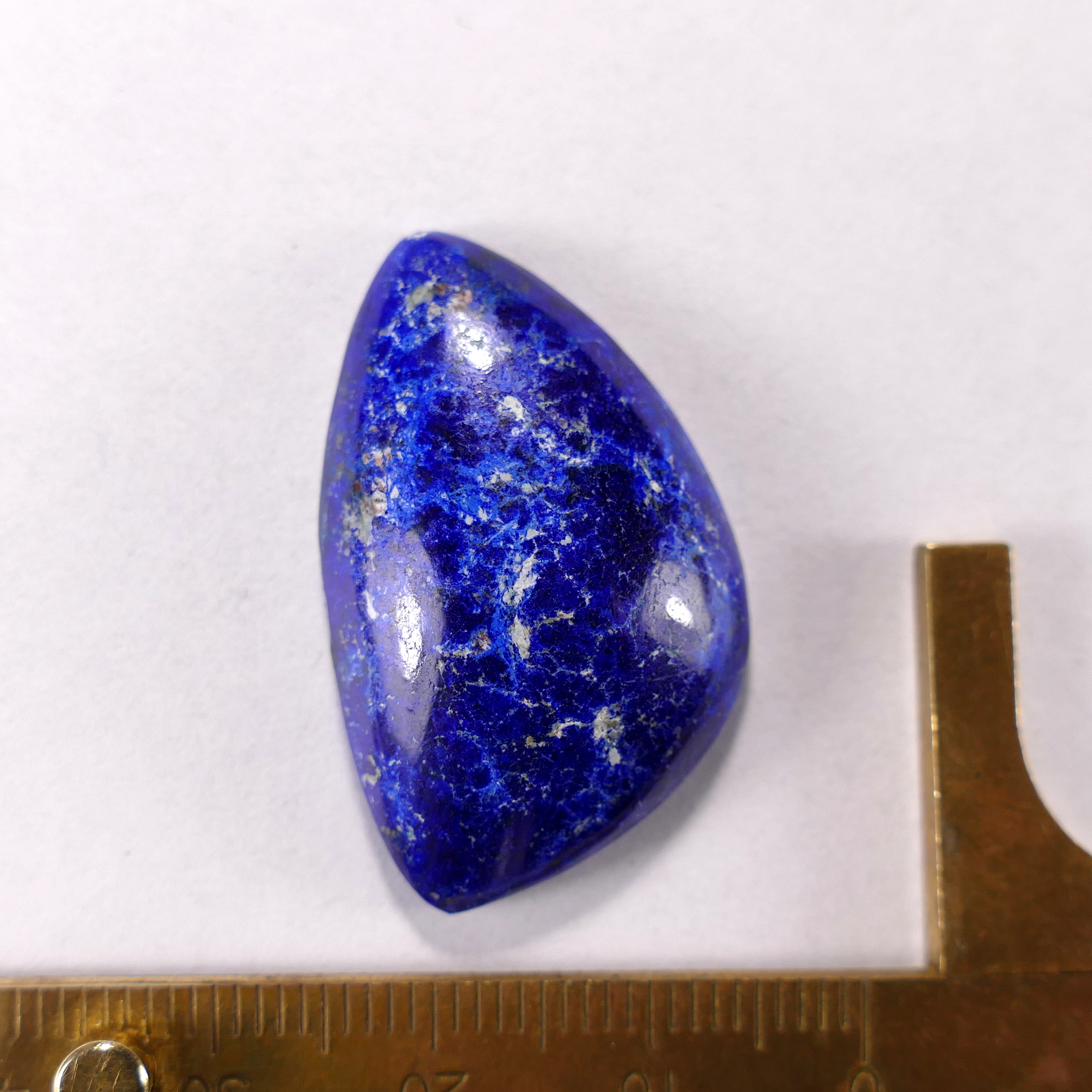 Камень азурит: магические свойства и кому подходит