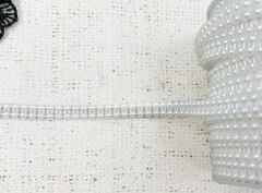 Тесьма жемчуг полубусина пришивная на нитке, d 9 мм, молочный