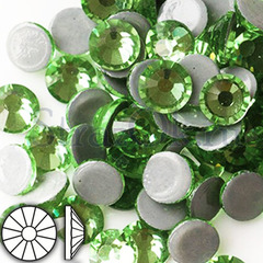 Стразы горячей фиксации клеевые стеклянные Peridot светло-зеленый на StrazOK.ru купить оптом