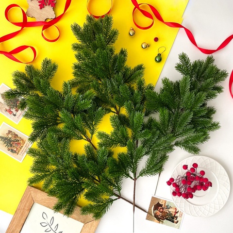 Еловая ветка искусственная, реалистичная, цвет темно-зеленый, 37-39 лапок, декор зимний, рождественский, ветка 41 см, набор 5 веток.