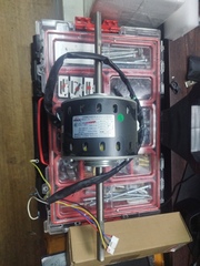 Фото Мотор вентилятора внутреннего блока YSK-180-4P