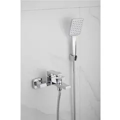 Смеситель для ванны BELZ B60613 короткий излив, латунь, хром