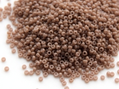 15/0 RR-4455 Duracoat opaque beige