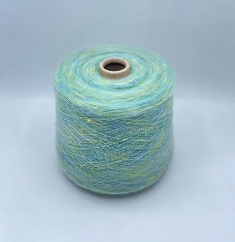 Бобинная пряжа,2200м,Pannetto multicilor, 65% Меринос, 35%Полиамид,Альпы,37066