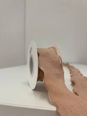 Лента полиэстер жатая с волнистым краем (4,0см*9,14м), Мокко