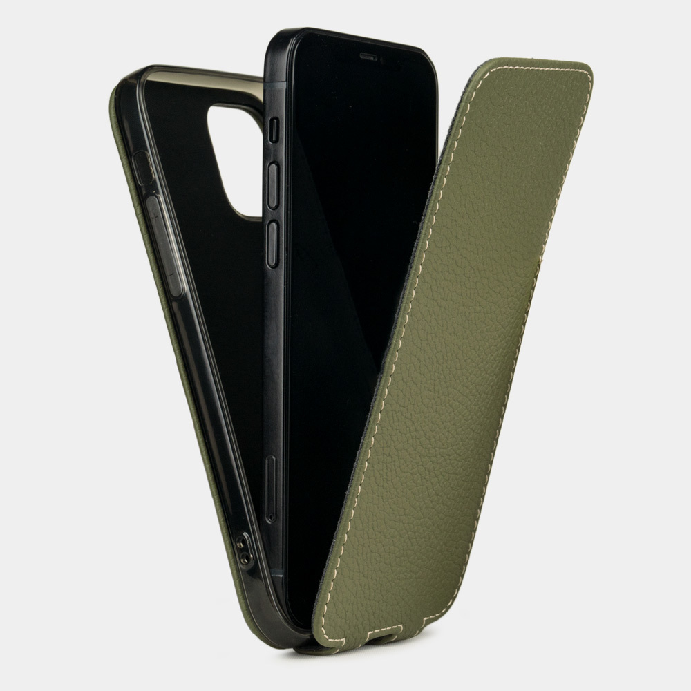 Чехол кожаный для iPhone 12/12Pro зеленого цвета