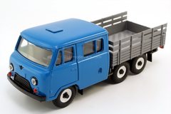 UAZ-39094 Farmer pickup truck long wheelbase 3-axle Agat Mossar Tantal 1:43