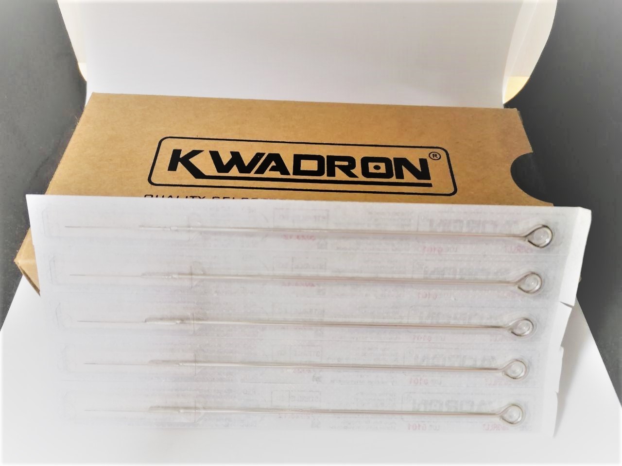 Иглы татуировочные "KWADRON 0.35mm long taper - round shader 5RS" длинная заточка