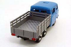 UAZ-39094 Farmer pickup truck long wheelbase 3-axle Agat Mossar Tantal 1:43