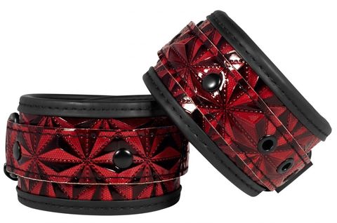 Красно-черные поножи Luxury Ankle Cuffs - Shots Media BV Ouch! OU342BUR