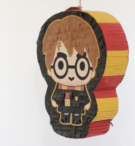 пиньята посвящена Мистеру Поттеру