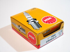 Свеча зажигания NGK CR9EH-9