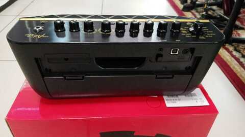 VOX ADIO-AIR-GT моделирующий гитарный усилитель с Bluetooth