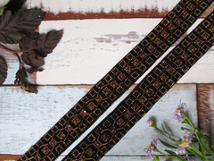 Тесьма бархатная с пайетками и стразами, ш. 2,9 см.