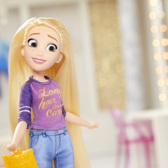 Принцесса Рапунцель в комфортном наряде. Ральф против интернета