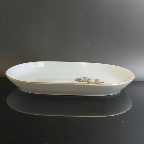 Блюдо овальное для сервировки фарфоровое из сервиза "Чёрная роза", деколь, золочение, клеймо Kahla, Кахла, ГДР, винтаж 1968-1987 гг