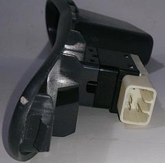 КНОПКА ЭЛЕКТРОСТЕКЛОПОДЪЕМНИКА ПЕРЕДНЕЙ ПРАВОЙ LAN, CHAN, SENS GM