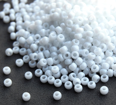 Бисер Тохо круглый 8/0 0041 белый