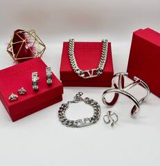 braslet-manzheta-valentino-iz-latuni-cvet-serebro-zoloto