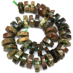 Гранат зеленый Гроссуляр ок.20х6 мм, бусины - рондели (нить 40 см)