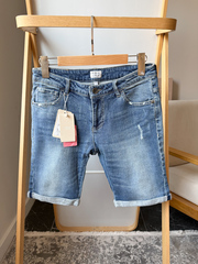 Новые шорты Armani, 140