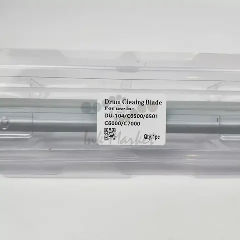 Лезвие очистки (ракель) драм юнита (DU-104) для Коника Минолта C6500, 6501, 5500, 5501, 6000, 7000 (A03U330300 / 65AA20031 / 65AA20030 A03U330300 / 65AA20031 / 65AA20030 совместимый)