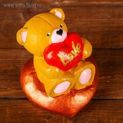Сувенир "Медведь желтый на сердце с сердцем", 7,5х6,5х8см