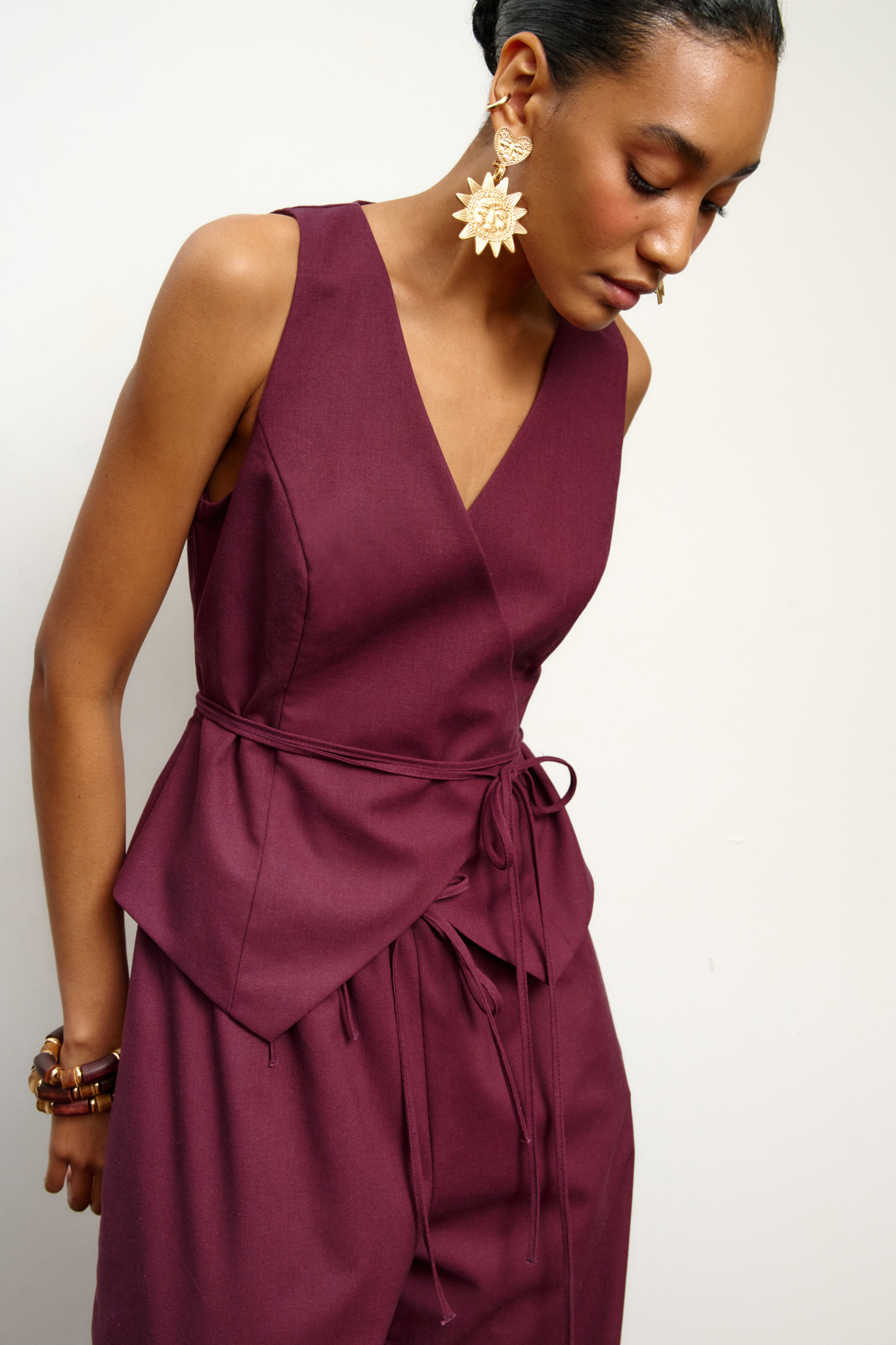 Жилет изо льна на запах 4999₽