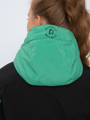 Горнолыжная женская куртка BATEBEILE бирюзового цвета.