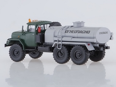 ZIL-131 AC-40 Fuel tanker green-gray 1:43 AutoHistory