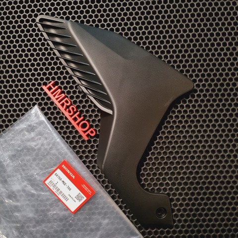 Honda Накладка рамы правая VFR 1200 F Япония 64750-MGE-700